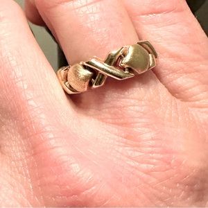 Vintage 1990’s 14k XOXO Flexible Link Ring